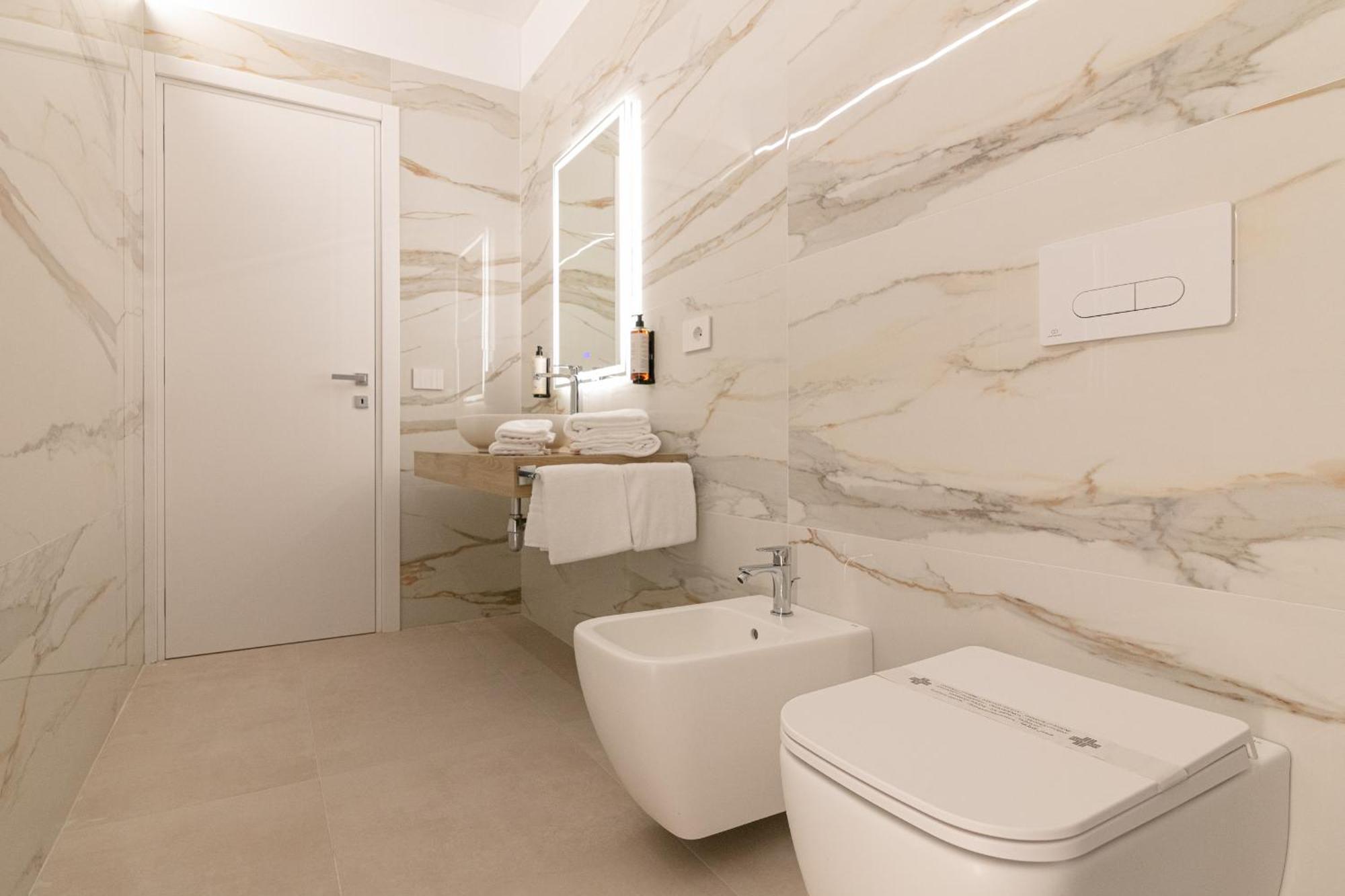 King'S Rooms Termoli Bagian luar foto