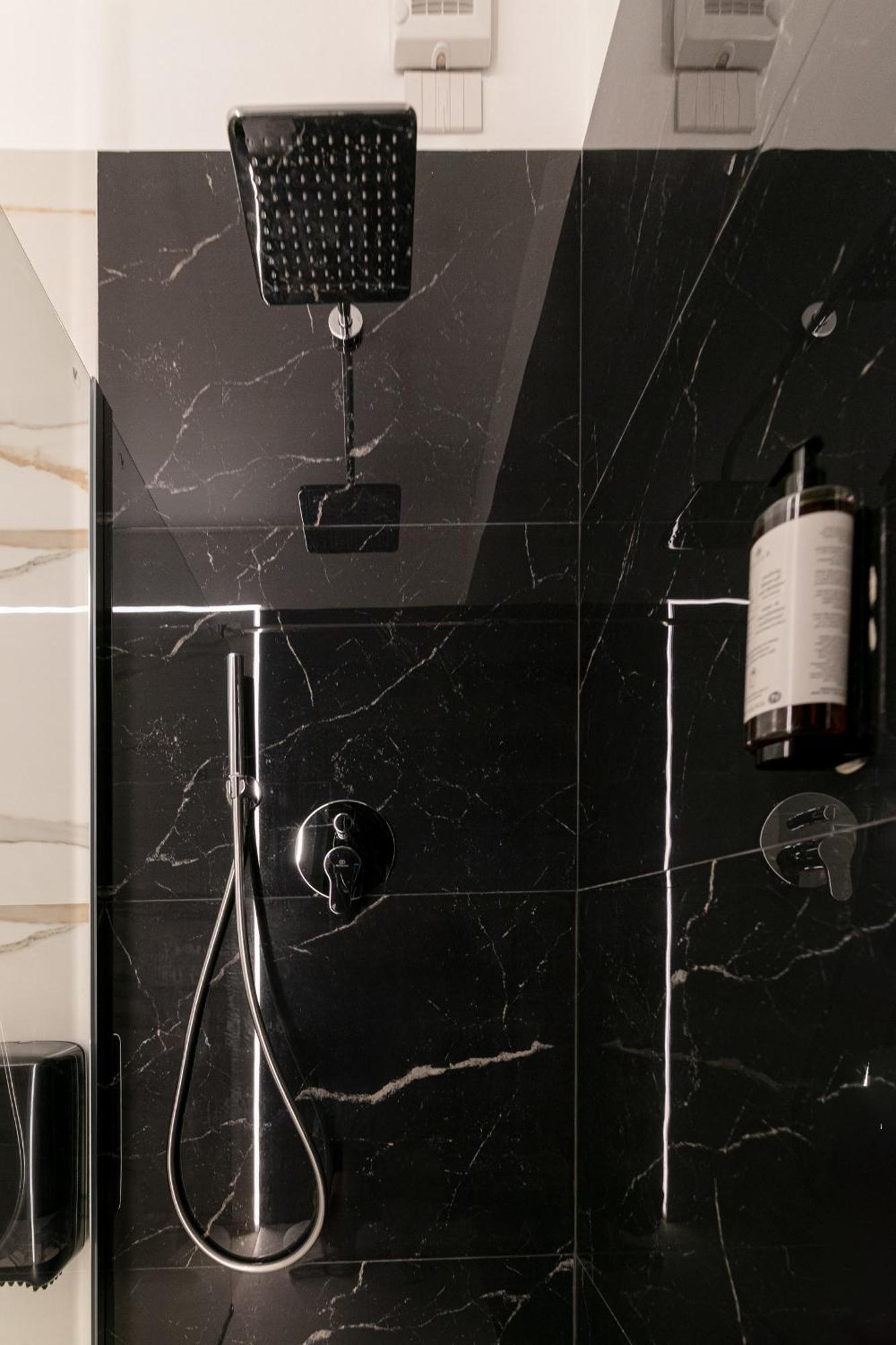 King'S Rooms Termoli Bagian luar foto