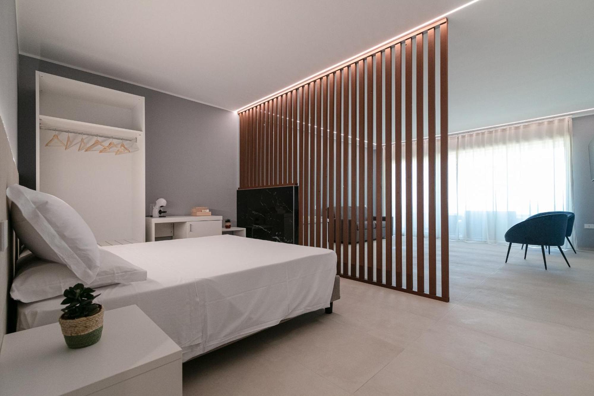 King'S Rooms Termoli Bagian luar foto