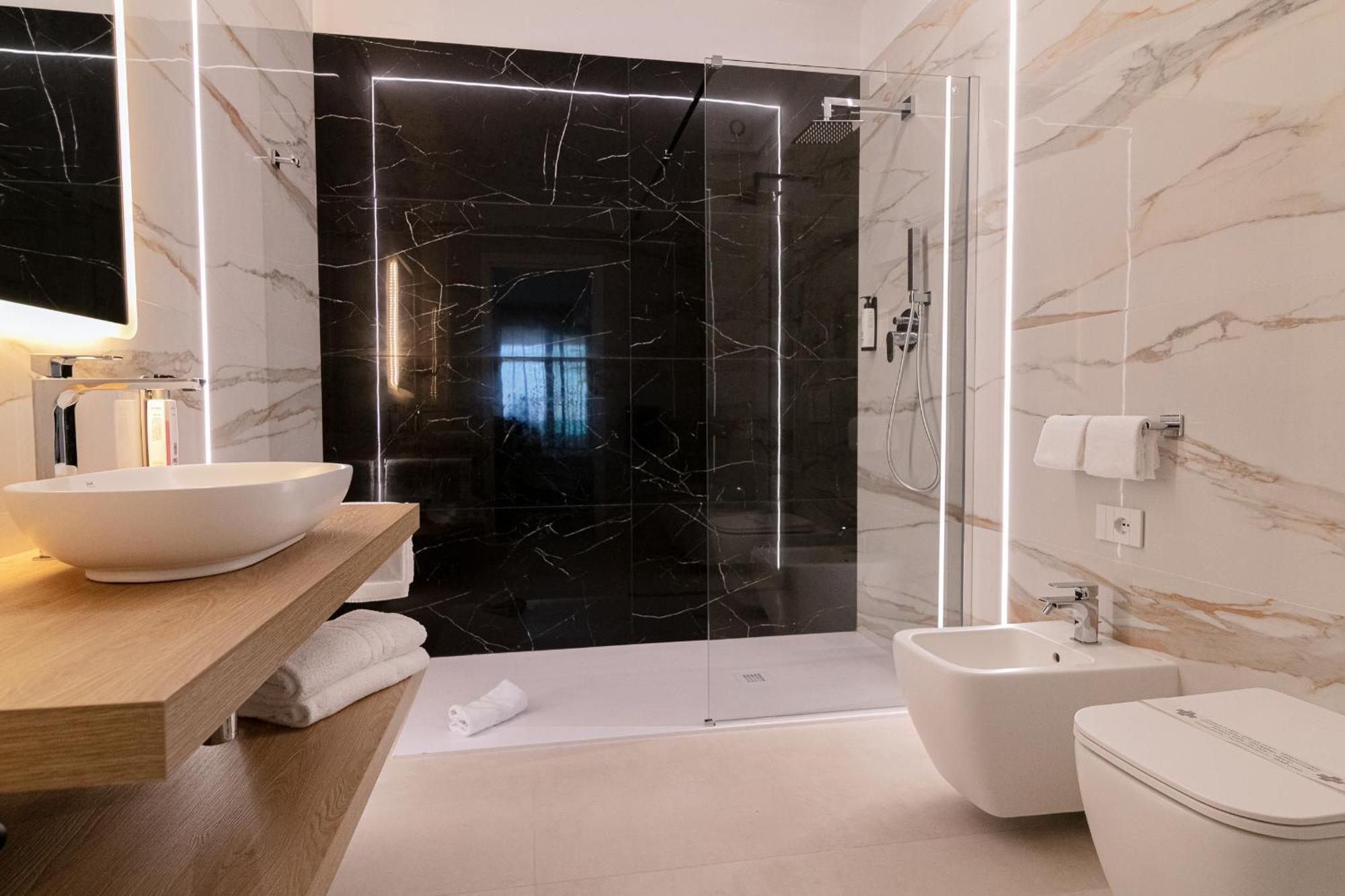 King'S Rooms Termoli Bagian luar foto