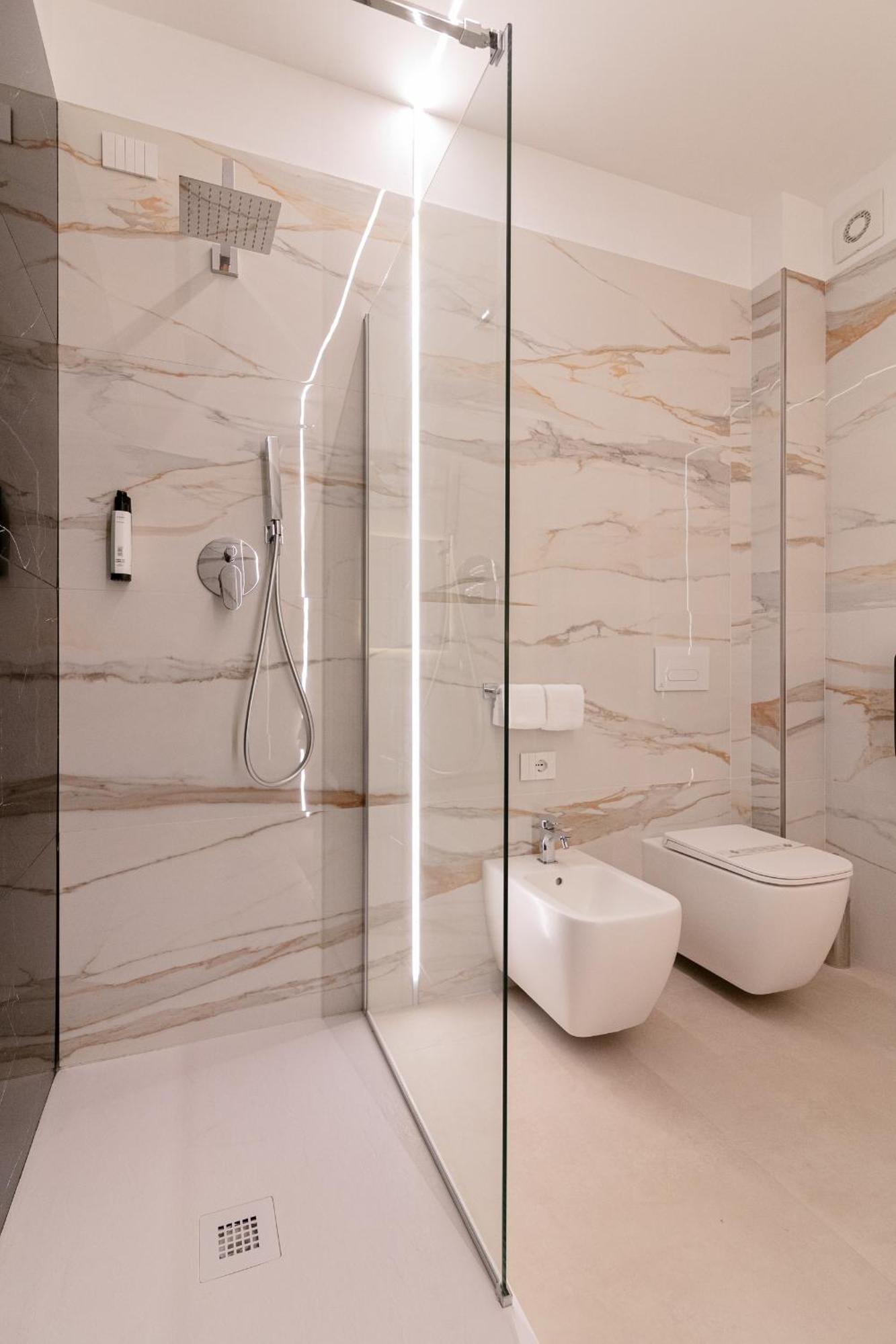 King'S Rooms Termoli Bagian luar foto
